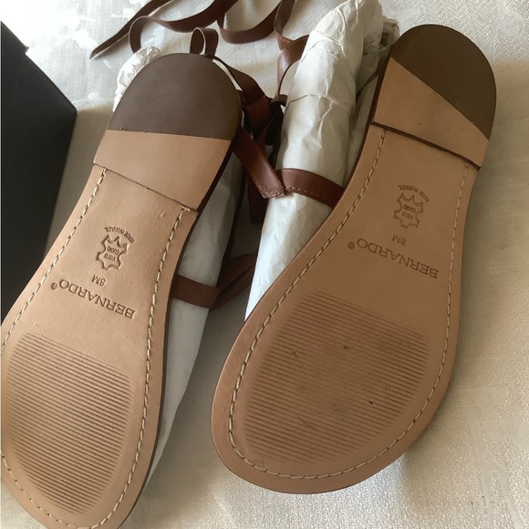 BERNARDO MOSIE lace up flat sandals 8 - Picture 3 of 6
